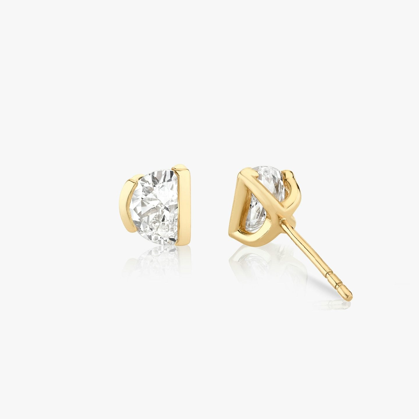 Half Moon Knife-Edge Semi-Bezel Stud